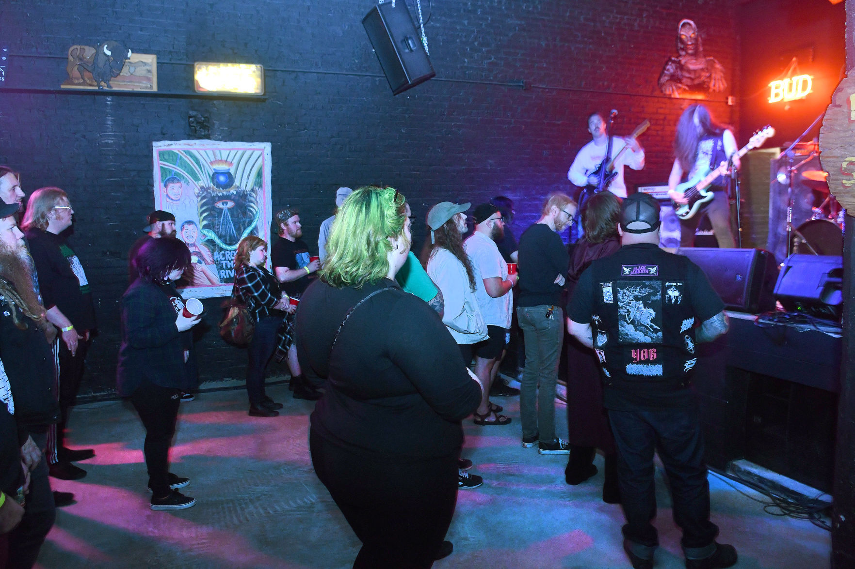 090221-qc-nws-raccoonmotel-077